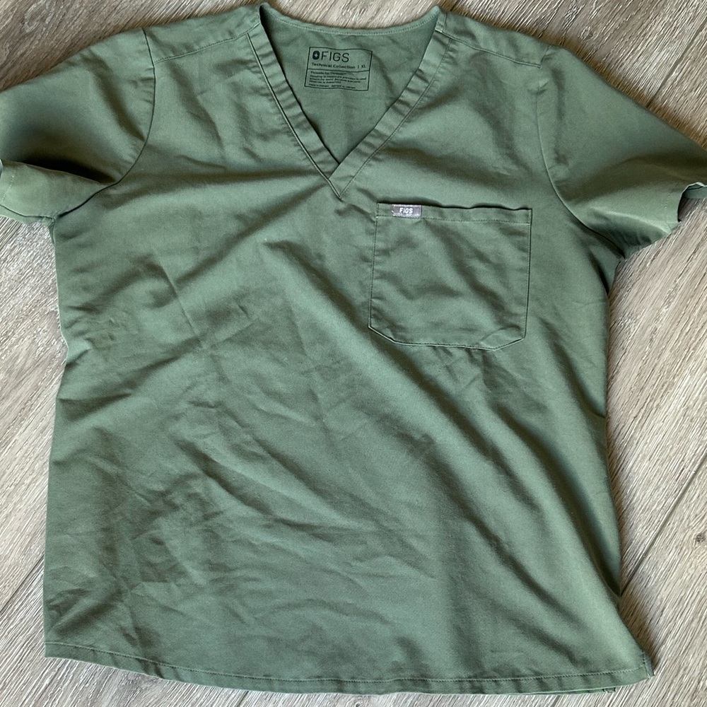 FIGS Catarina One-Pocket Scrub Top, Moss Green, XL
